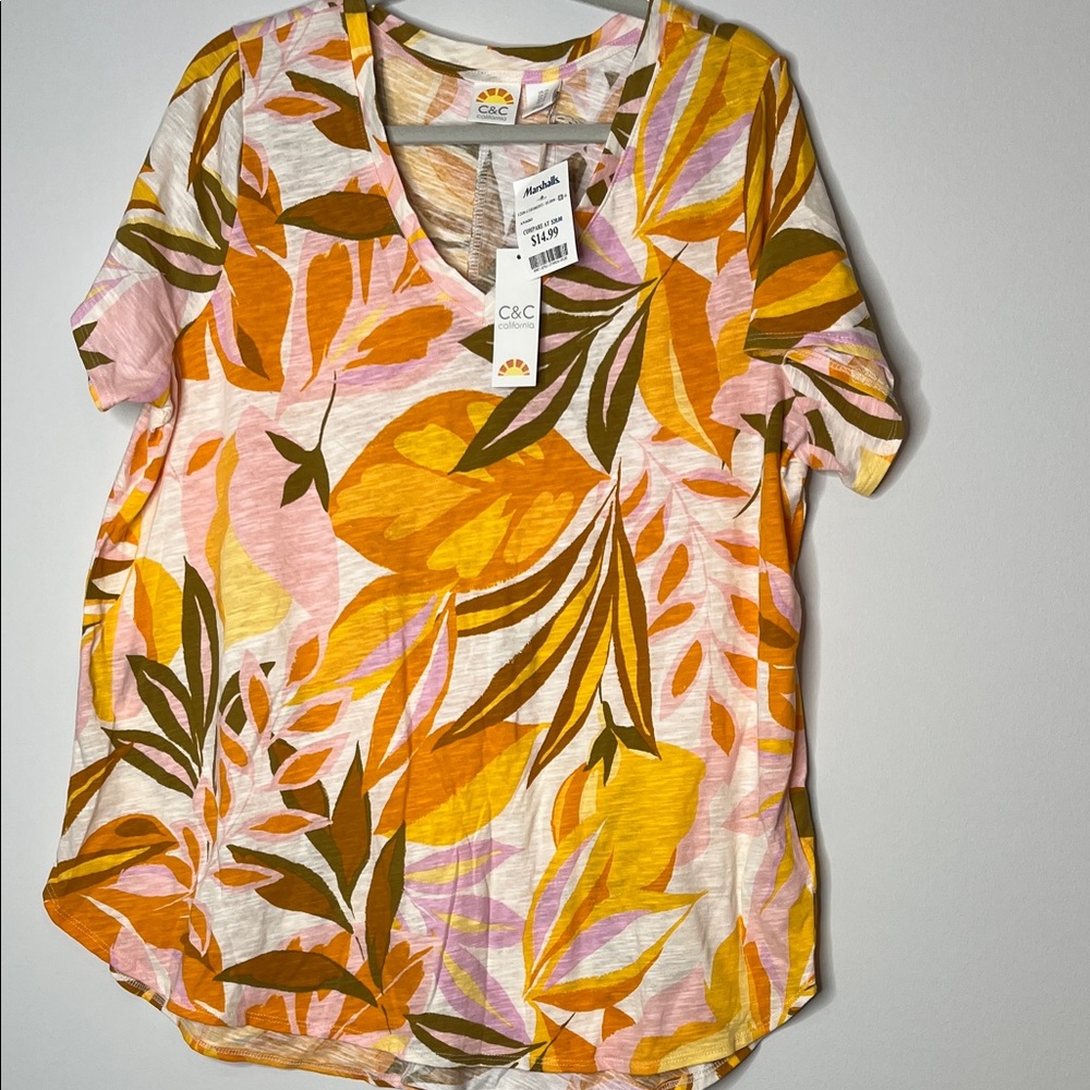 C.C Women's Short Sleeve Leaf Print Tee in Orange and Pink